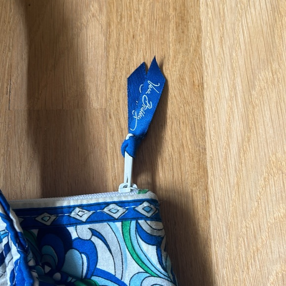 Vera Bradley Mediterranean White Purse - Picture 9 of 16